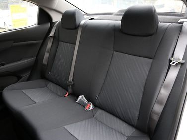 Kia Forte (السوق الصينية) I، سيدان — المقاعد الخلفية