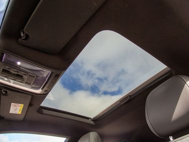 Kia K5 ثالثاً، سيدان — منظر عام للمقصورة