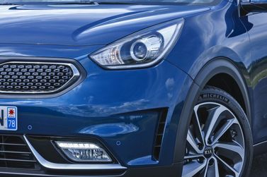 Kia Niro I, Внедорожник 5 дв. — передняя часть автомобиля крупным планом