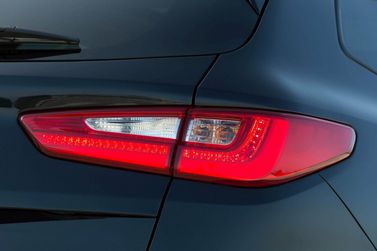 Kia Optima IV, Универсал 5 дв. — задний фонарь