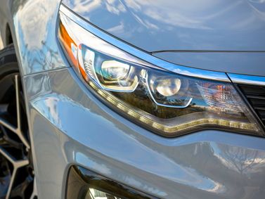 Kia Optima فيس ليفت IV، سيدان — المصباح الأمامي