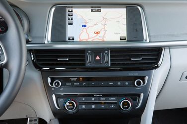 Kia Optima IV, Универсал 5 дв. — центральная консоль