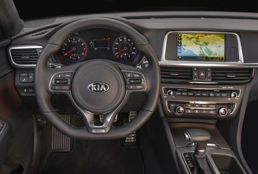 Kia Optima رابعاً، سيدان — منطقة السائق