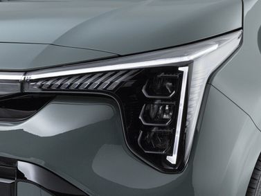 Kia Picanto III Рестайлинг 2, Хэтчбек 5 дв. — передняя фара