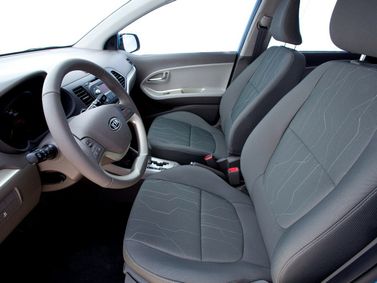 Kia Picanto ثانياً، هاتشباك 3 أبواب — منطقة السائق