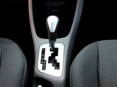 Kia Picanto ثانياً، هاتشباك 3 أبواب — محدد ناقل الحركة
