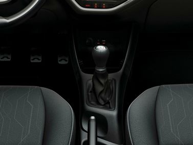 Kia Picanto فيس ليفت الثاني، هاتشباك 5 أبواب — محدد ناقل الحركة
