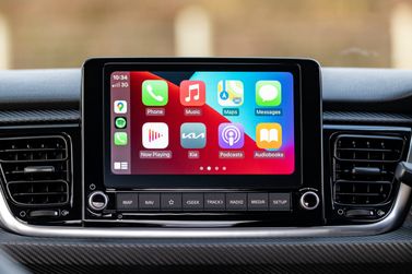 Kia Rio فيس ليفت IV (SC)، هاتشباك 5 أبواب — شاشة نظام المعلومات والترفيه