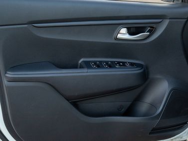 Kia Rio IV (FB) Рестайлинг, Хэтчбек 5 дв. X — деталь интерьера