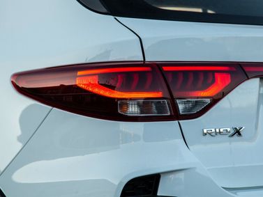 Kia Rio IV (FB) Рестайлинг, Хэтчбек 5 дв. X — задний фонарь