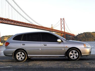 Kia Rio أنا فيس ليفت، واجون 5 أبواب — منظر من الجانب الأيسر