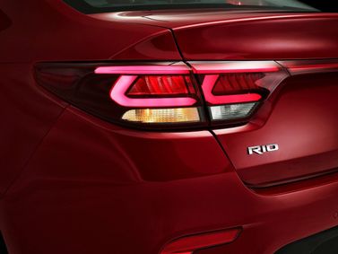 Kia Rio رابعاً، سيدان — المصباح الخلفي