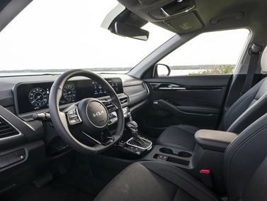 Kia Seltos أنا فيس ليفت، دفع رباعي 5 أبواب — منطقة السائق