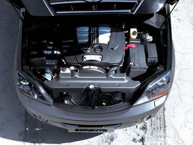 Kia Sorento I Рестайлинг, Внедорожник 5 дв. — моторный отсек
