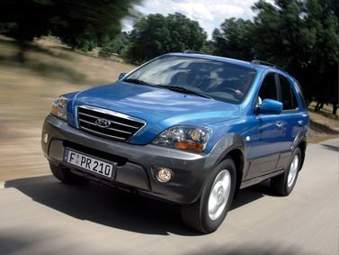Kia Sorento I Рестайлинг, Внедорожник 5 дв. — вид спереди справа