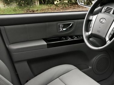Kia Sorento I Рестайлинг, Внедорожник 5 дв. — деталь интерьера