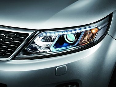 Kia Sorento II Рестайлинг, Внедорожник 5 дв. — передняя фара