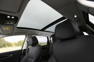 Kia Sorento ثالثًا رئيس الوزراء، دفع رباعي 5 أبواب Prime — منظر عام للمقصورة
