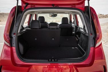 Kia Soul ثالثاً، هاتشباك 5 أبواب — حجرة الأمتعة