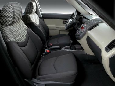 Kia Soul I، هاتشباك 5 أبواب — منطقة السائق