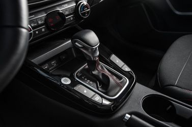 Kia Soul ثالثاً، هاتشباك 5 أبواب — الكونسول الوسطي
