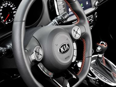 Kia Soul II Рестайлинг, Хэтчбек 5 дв. — рулевое колесо