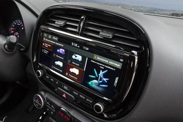 Kia Soul ثالثاً، هاتشباك 5 أبواب — شاشة نظام المعلومات والترفيه