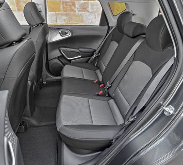 Kia Soul ثالثاً، هاتشباك 5 أبواب — المقاعد الخلفية