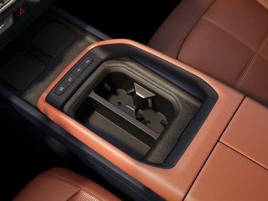 Kia Telluride II، دفع رباعي 5 أبواب — الكونسول الوسطي