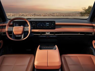 Kia Telluride II، دفع رباعي 5 أبواب — منطقة السائق