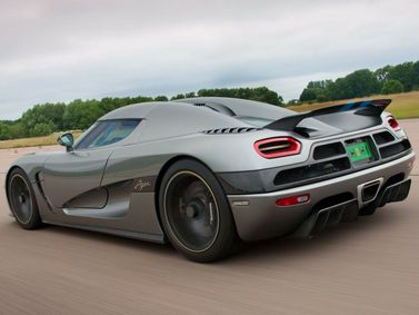 Koenigsegg Agera، تارغا — منظر خلفي أيمن