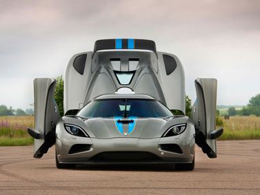 Koenigsegg Agera، تارغا — منظر أمامي
