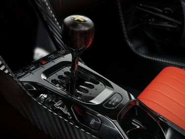Koenigsegg CC850، تارغا — محدد ناقل الحركة