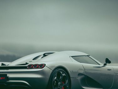 Koenigsegg CC850، تارغا — منظر خلفي بزاوية ثلاثة أرباع