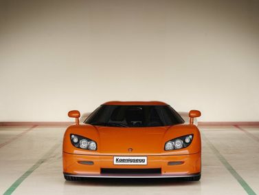 Koenigsegg CCR، كوبيه — منظر أمامي