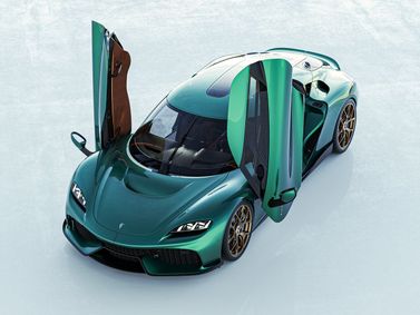 Koenigsegg Gemera، كوبيه — منظر أمامي بزاوية ثلاثة أرباع