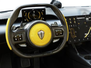 Koenigsegg Gemera، كوبيه — عجلة القيادة