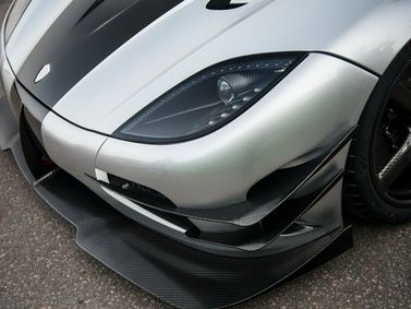 Koenigsegg One:1، كوبيه — الجزء الأمامي من السيارة عن قرب