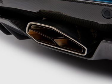 Lamborghini Aventador أنا فيس ليفت، رودستر — الجزء الخلفي من السيارة عن قرب