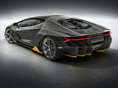 Lamborghini Centenario I، كوبيه — منظر خلفي أيمن