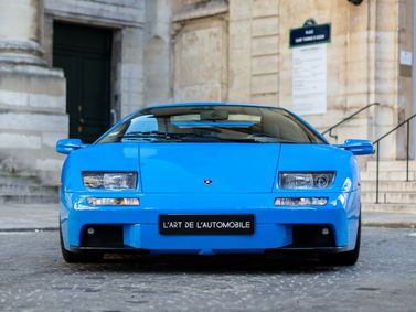 Lamborghini Diablo، كوبيه — منظر أمامي