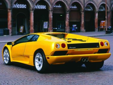 Lamborghini Diablo، كوبيه — منظر خلفي أيسر