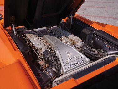 Lamborghini Diablo، رودستر — حجرة المحرك