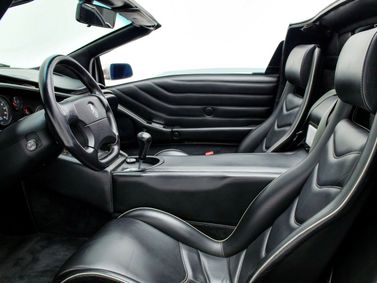Lamborghini Diablo، رودستر — منطقة السائق