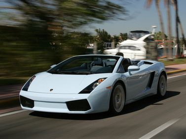 Lamborghini Gallardo I، رودستر — منظر أمامي أيمن
