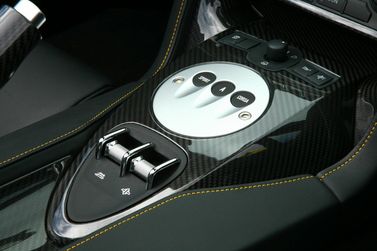 Lamborghini Gallardo أنا فيس ليفت، رودستر — الكونسول الوسطي