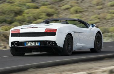 Lamborghini Gallardo أنا فيس ليفت، رودستر — منظر خلفي بزاوية ثلاثة أرباع
