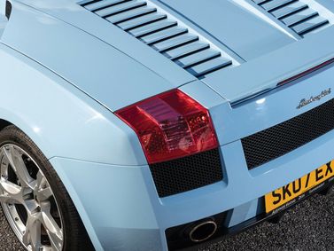 Lamborghini Gallardo I، رودستر — الجزء الخلفي من السيارة عن قرب