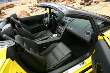Lamborghini Gallardo أنا فيس ليفت، رودستر — منظر عام للمقصورة