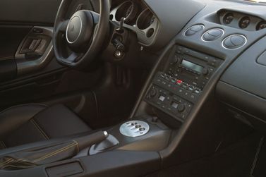 Lamborghini Gallardo I، كوبيه — منطقة السائق